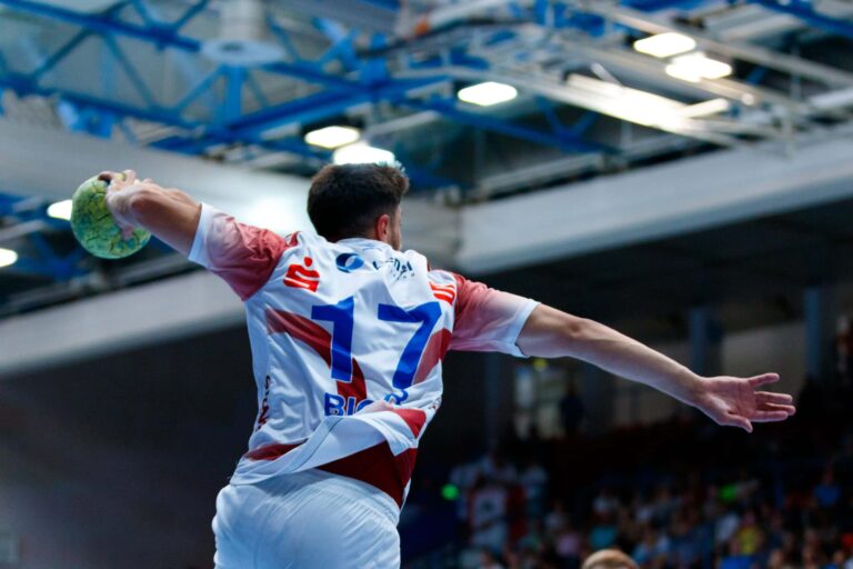 Nachbericht: TV Großwallstadt startet mit einem Sieg gegen den Dessau-Roßlauer HV in die Saison 2023/24