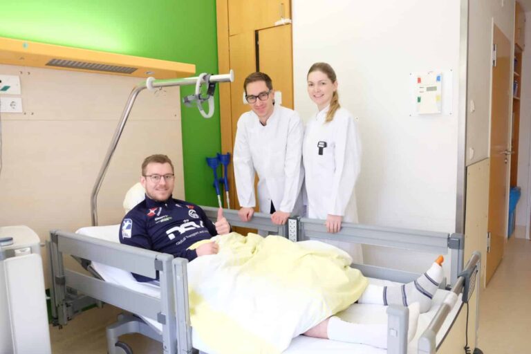 Mario Stark grüßt nach OP vom Krankenbett